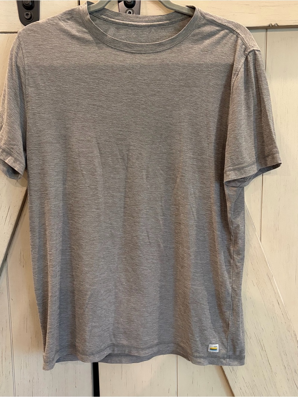 Vuori Heather Gray Short Sleeve Crew Tee Size Small